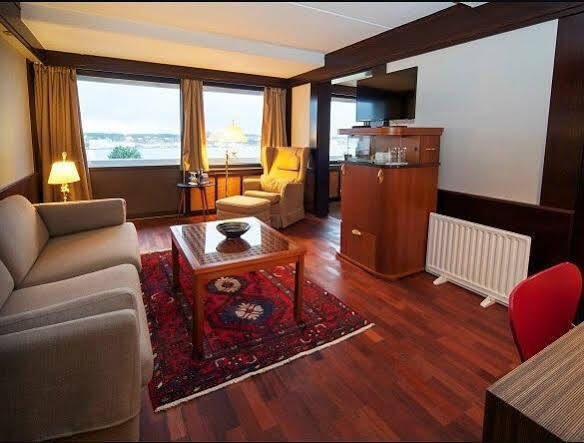 Radisson Blu Hotel, ハウゲスン エクステリア 写真